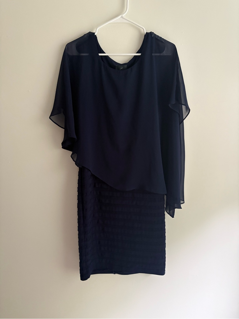 Adrianna Papell Women’s Chiffon Drape Overlay Dress Size 6, Navy